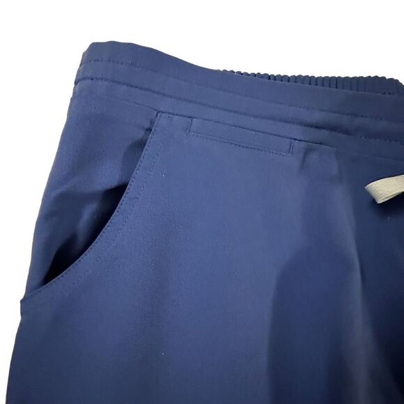 Figs ~ Yola Skinny Scrub Pants™ ~ Straight Leg skinny fit ~ ankle slit ~ size M - Picture 7 of 15